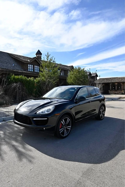 2014 Porsche 958 Cayenne Turbo - Image 2 of 17