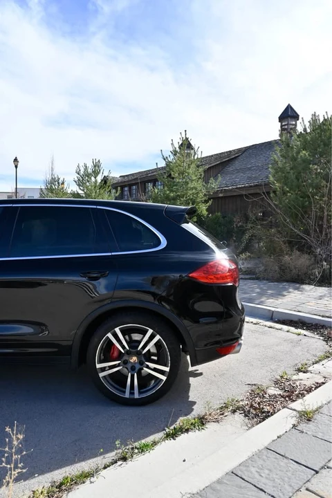 2014 Porsche 958 Cayenne Turbo - Image 5 of 17