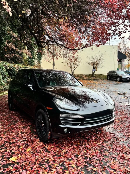 2014 Porsche 958 Cayenne - Image 9 of 12