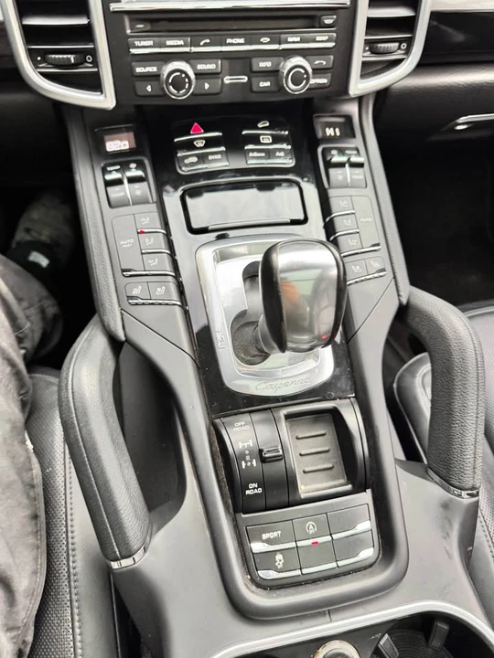 2014 Porsche 958 Cayenne - Image 7 of 13