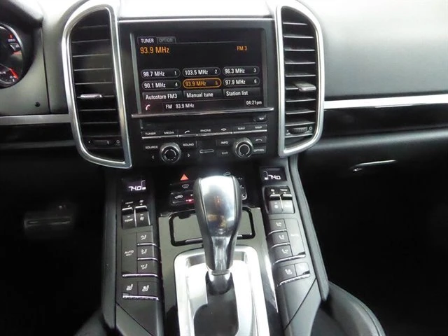 2014 Porsche 958 Cayenne - Image 13 of 20