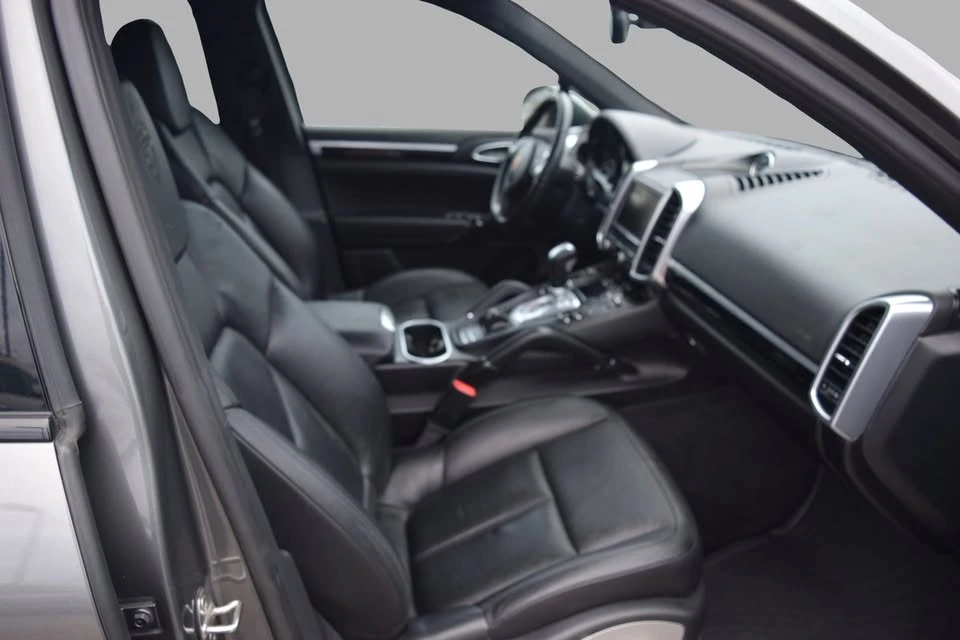 2014 Porsche 958 Cayenne - Image 13 of 19