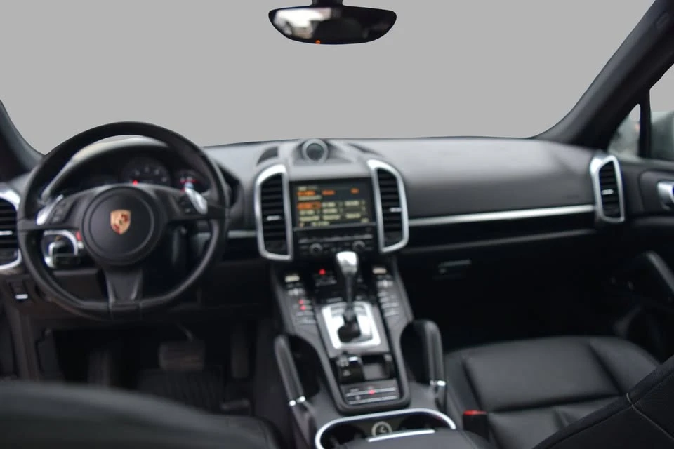 2014 Porsche 958 Cayenne - Image 8 of 19