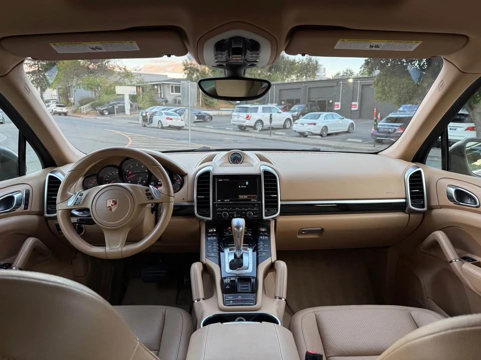2014 Porsche 958 Cayenne - Image 9 of 18