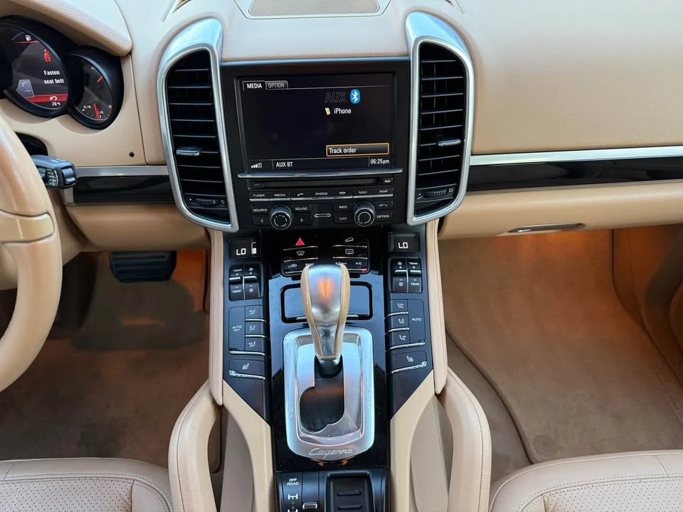 2014 Porsche 958 Cayenne - Image 11 of 18