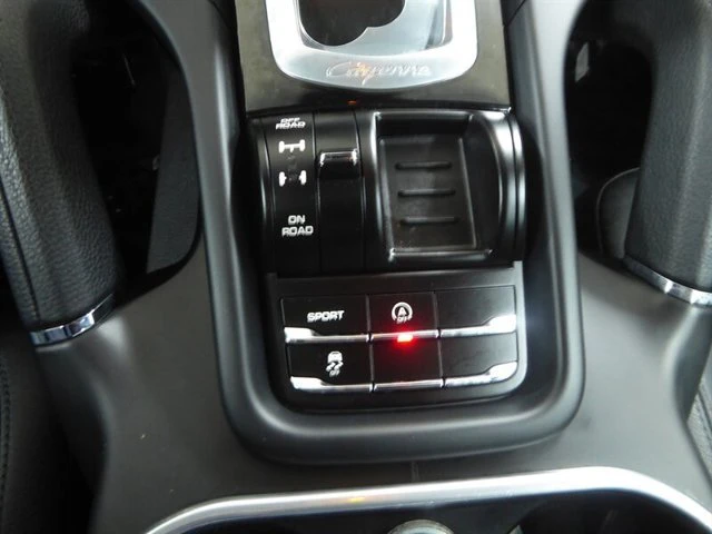 2014 Porsche 958 Cayenne - Image 18 of 20