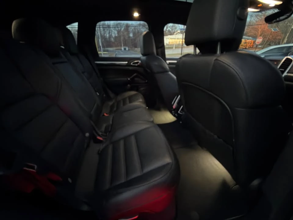 2014 Porsche 958 Cayenne - Image 9 of 11