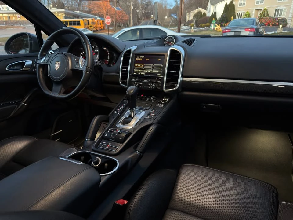 2014 Porsche 958 Cayenne - Image 13 of 14