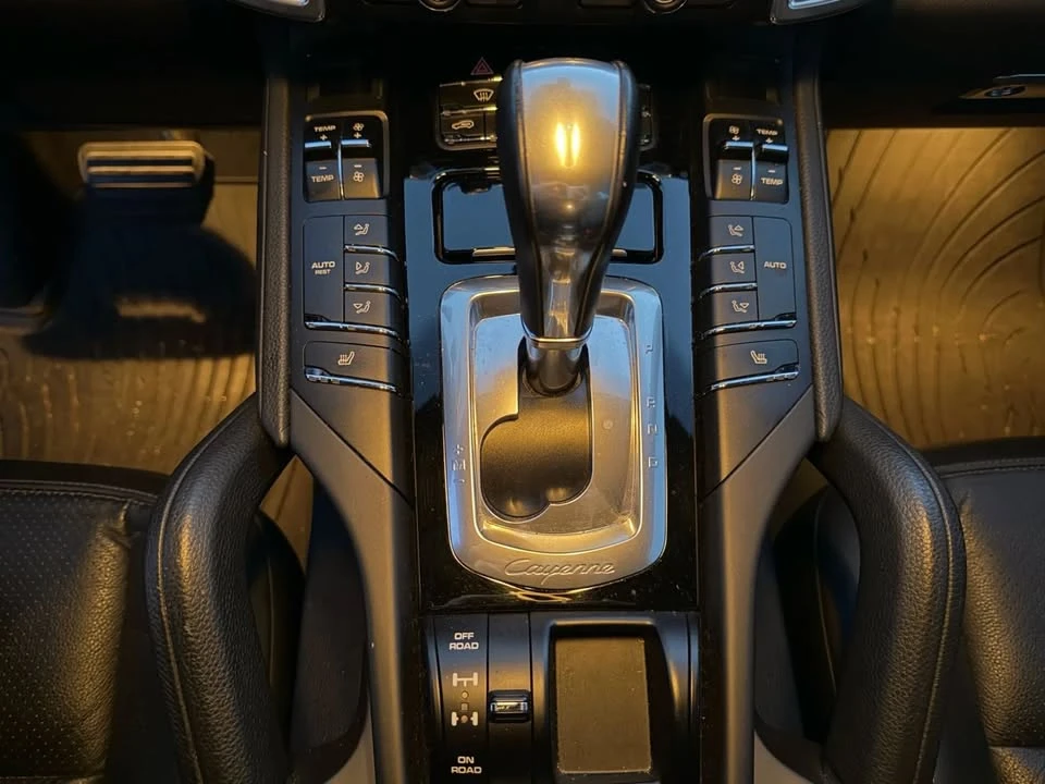 2014 Porsche 958 Cayenne - Image 17 of 20