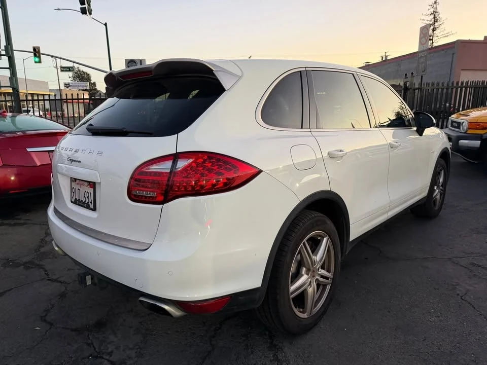 2014 Porsche 958 Cayenne - Image 5 of 20