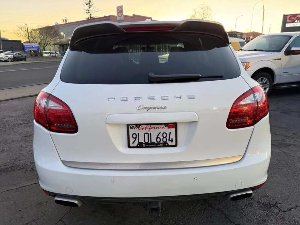 2014 Porsche 958 Cayenne - Image 6 of 20