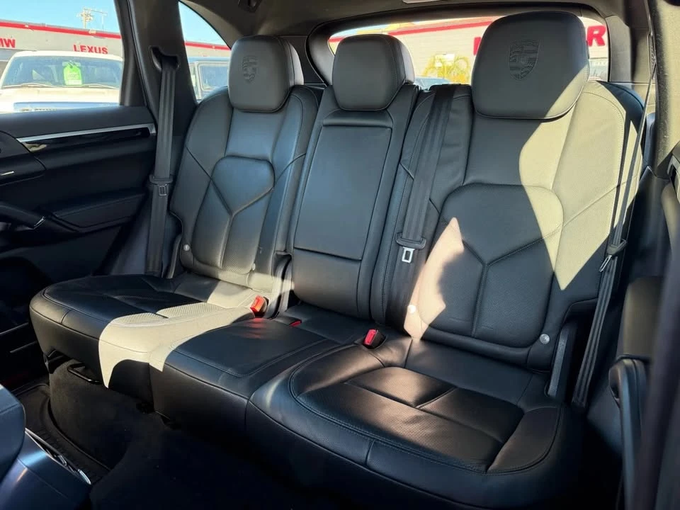 2014 Porsche 958 Cayenne - Image 10 of 20