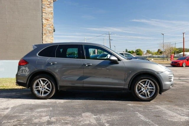 2014 Porsche 958 Cayenne - Image 7 of 20