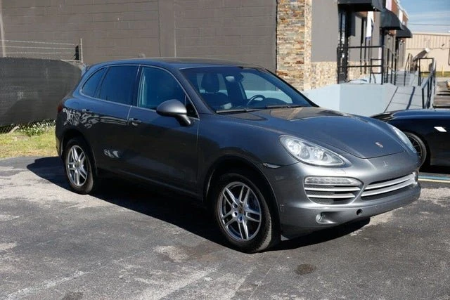 2014 Porsche 958 Cayenne - Image 8 of 20