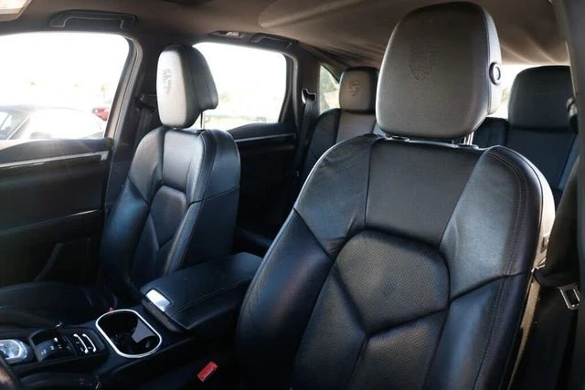2014 Porsche 958 Cayenne - Image 12 of 20