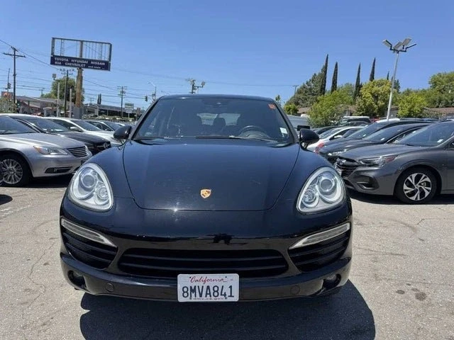 2014 Porsche 958 Cayenne - Image 2 of 9