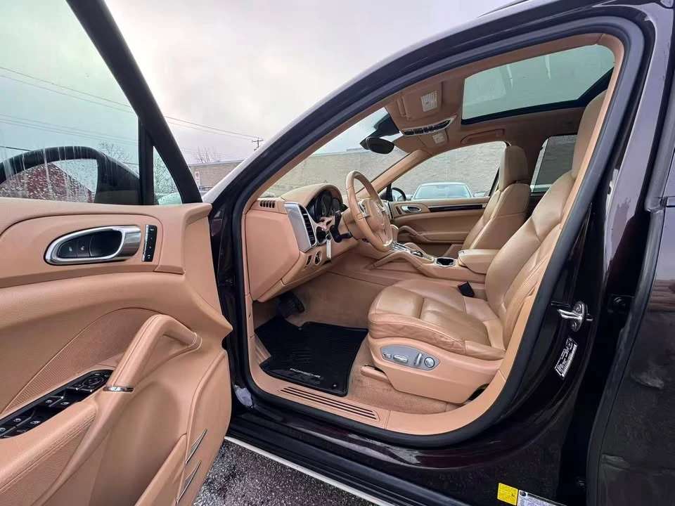 2014 Porsche 958 Cayenne - Image 6 of 9