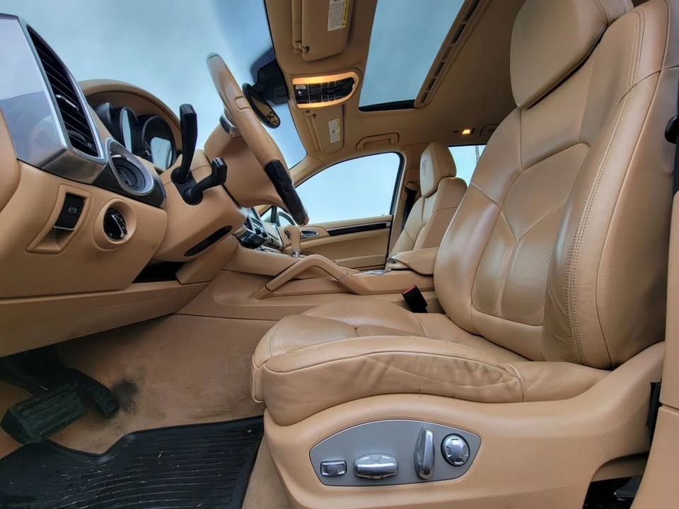 2014 Porsche 958 Cayenne - Image 11 of 14