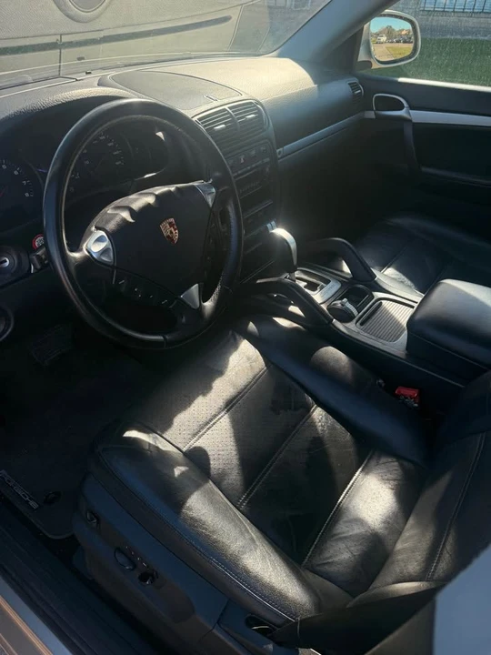 2014 Porsche 958 Cayenne - Image 7 of 11