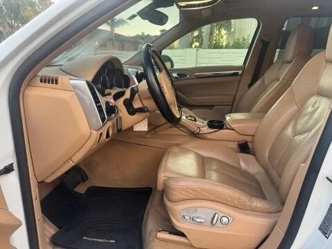 2014 Porsche 958 Cayenne Diesel - Image 8 of 12
