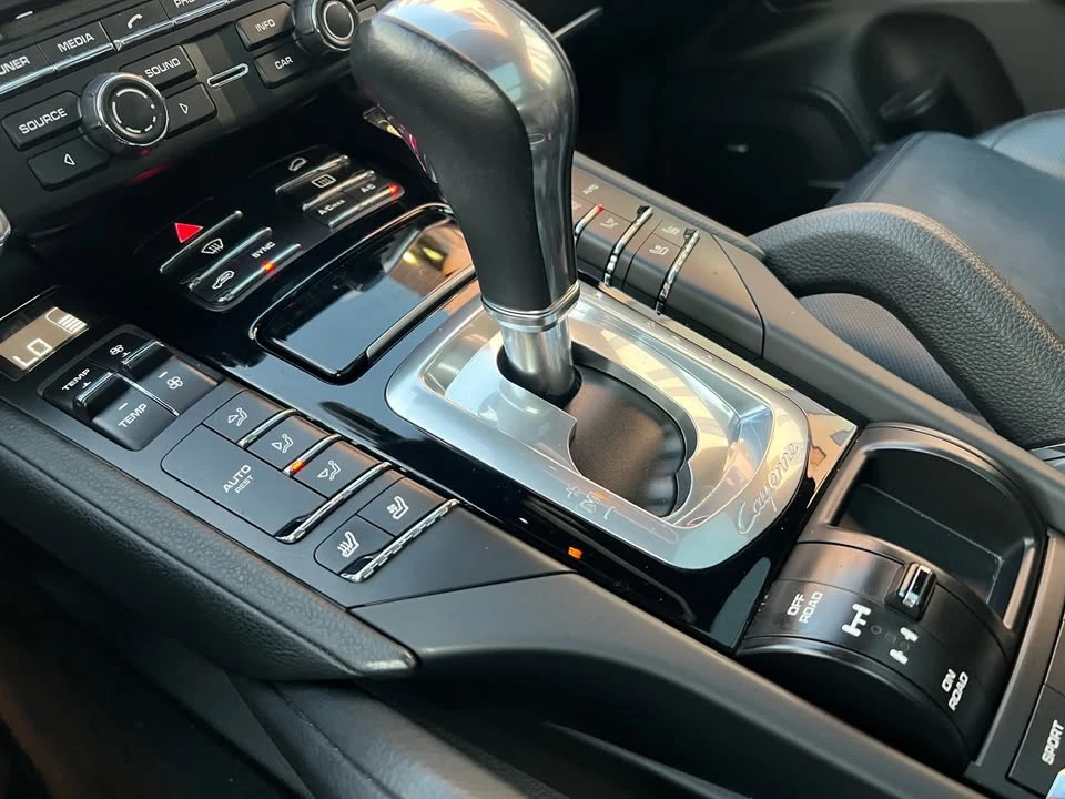 2014 Porsche 958 Cayenne Diesel - Image 18 of 20