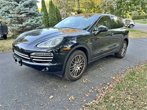 2014 Porsche Cayenne Diesel Platinum Edition