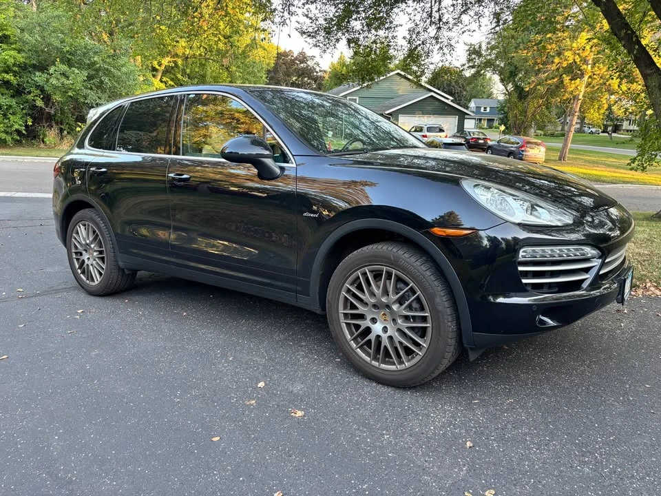 2014 Porsche 958 Cayenne Diesel - Image 2 of 8