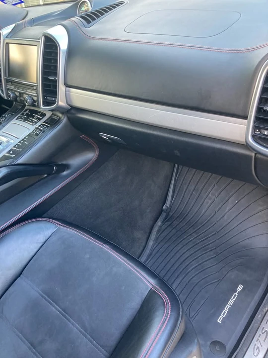 2014 Porsche 958 Cayenne GTS - Image 10 of 19