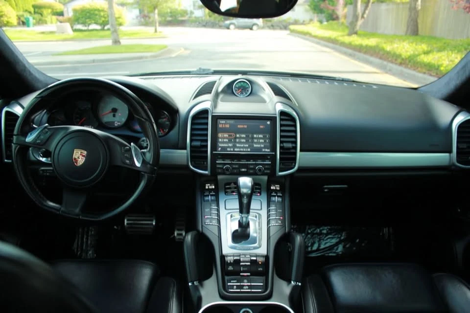 2014 Porsche 958 Cayenne GTS - Image 11 of 20