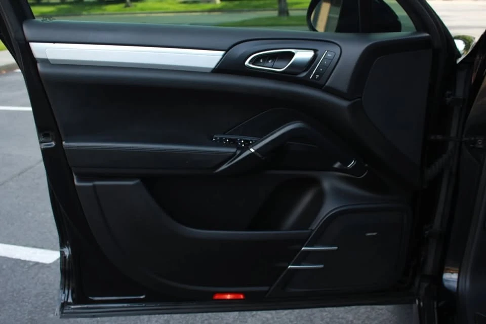 2014 Porsche 958 Cayenne GTS - Image 9 of 20