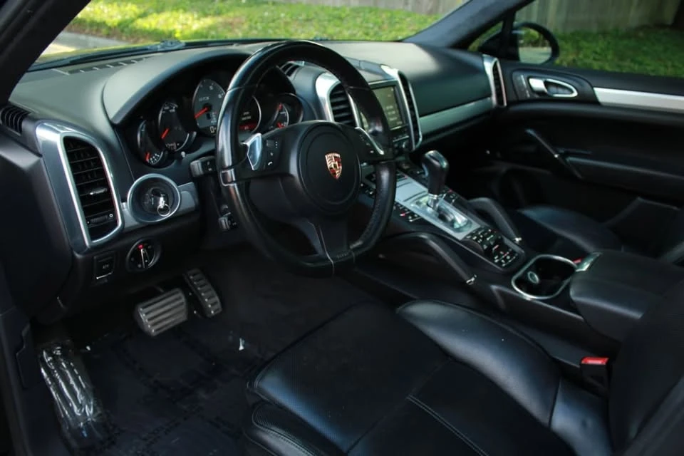 2014 Porsche 958 Cayenne GTS - Image 10 of 20