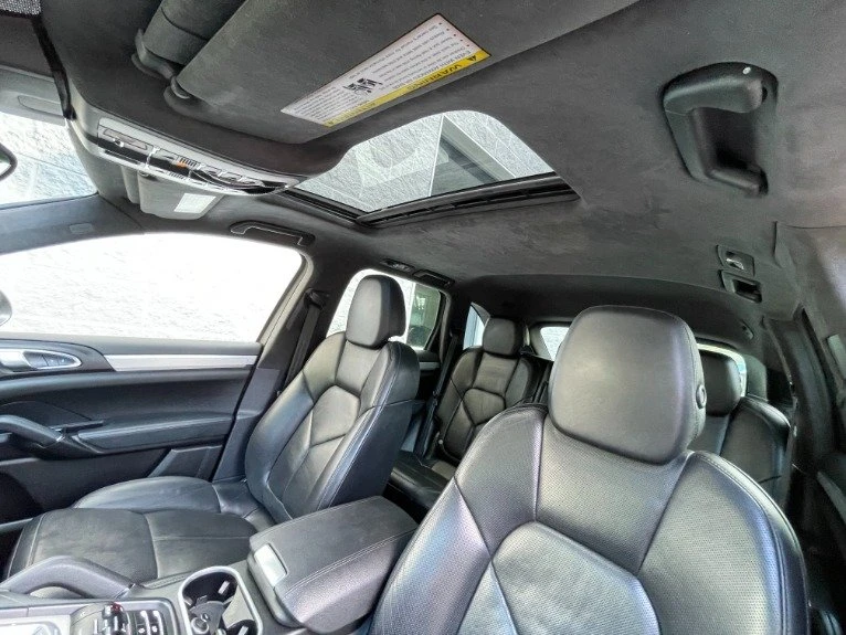 2014 Porsche 958 Cayenne GTS - Image 8 of 12