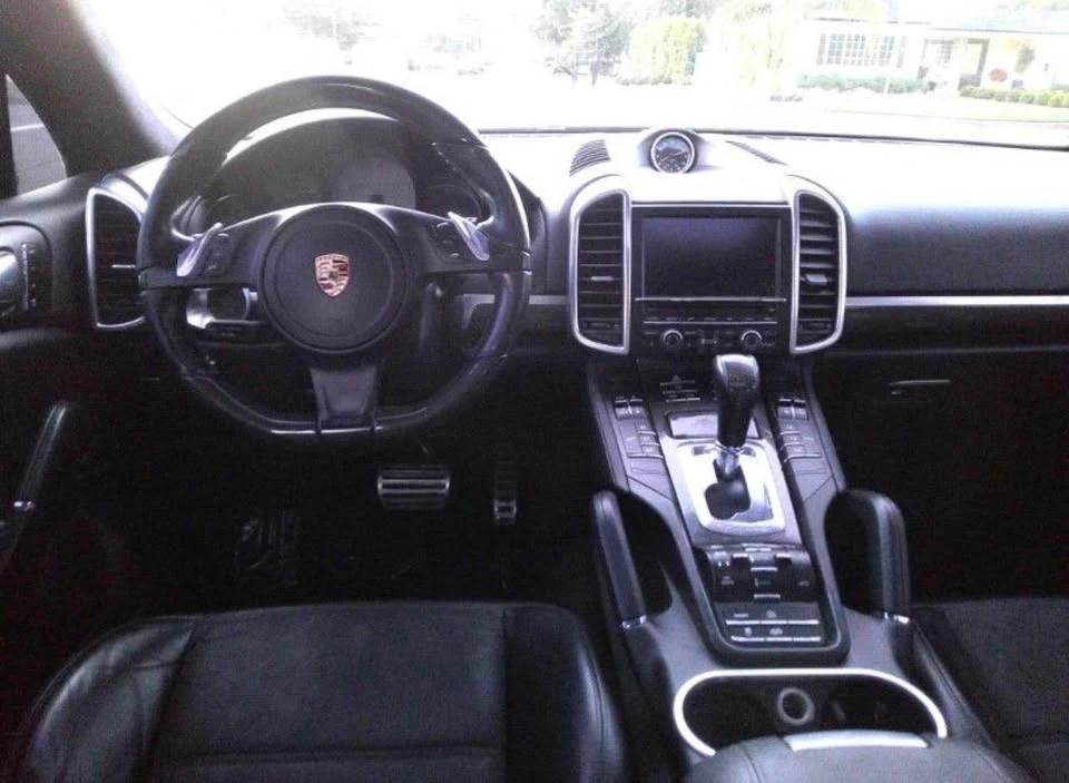 2014 Porsche 958 Cayenne GTS - Image 9 of 19