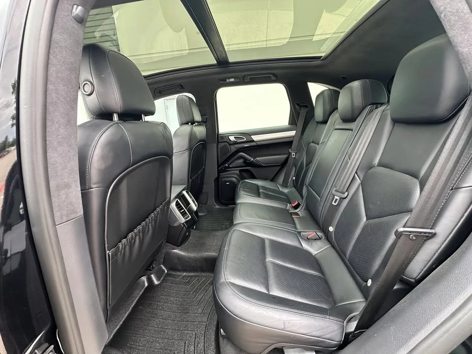 2014 Porsche 958 Cayenne GTS - Image 11 of 20
