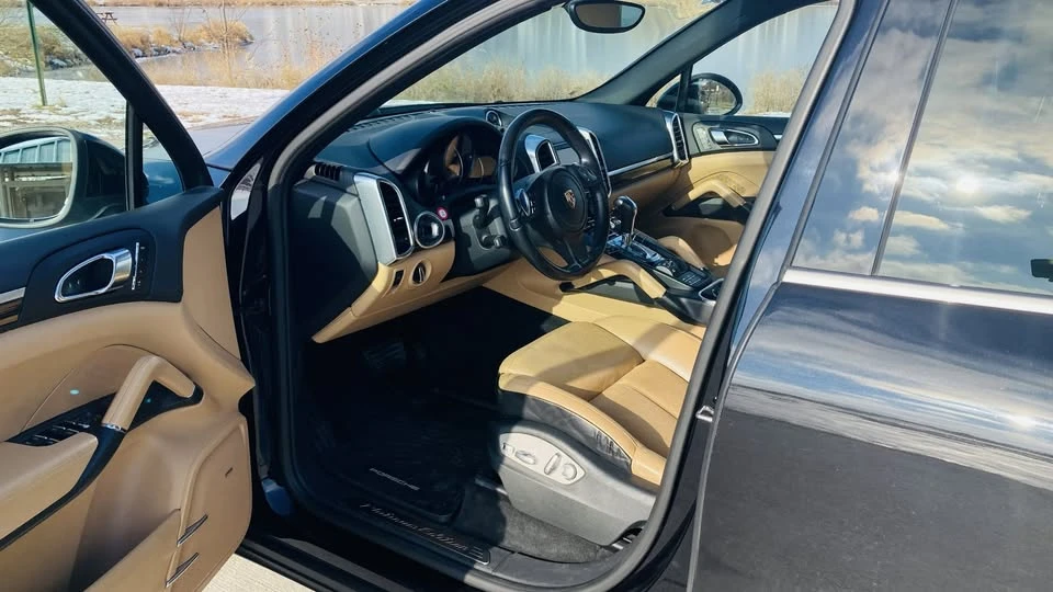 2014 Porsche 958 Cayenne - Image 9 of 19