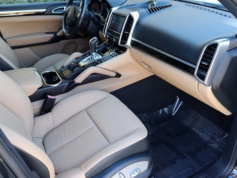 2014 Porsche 958 Cayenne - Image 11 of 20