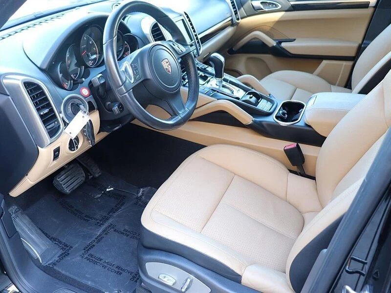 2014 Porsche 958 Cayenne - Image 9 of 20