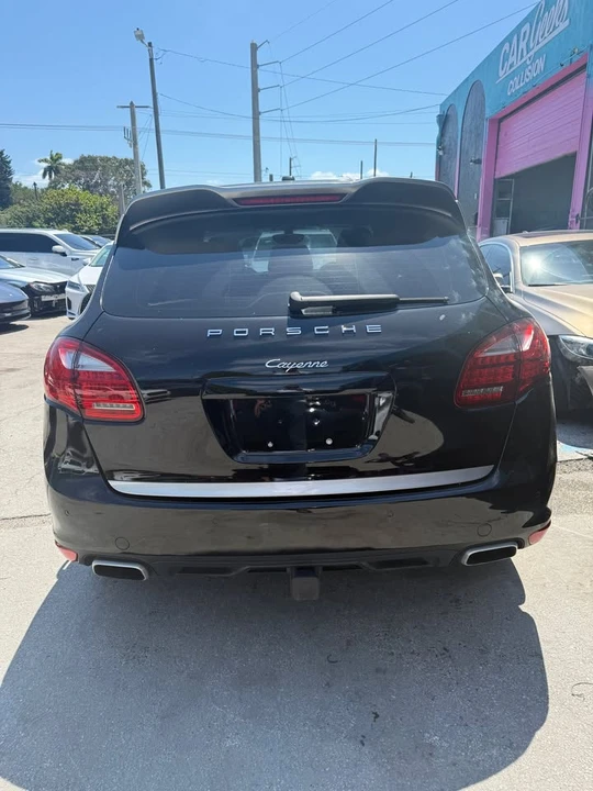 2014 Porsche 958 Cayenne - Image 5 of 17