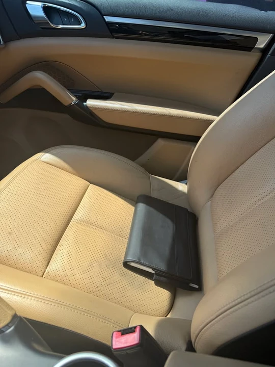 2014 Porsche 958 Cayenne - Image 15 of 17