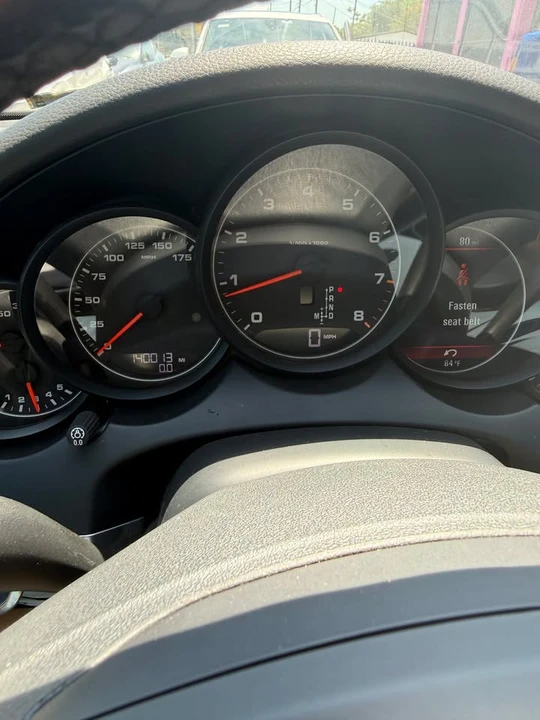 2014 Porsche 958 Cayenne - Image 9 of 17