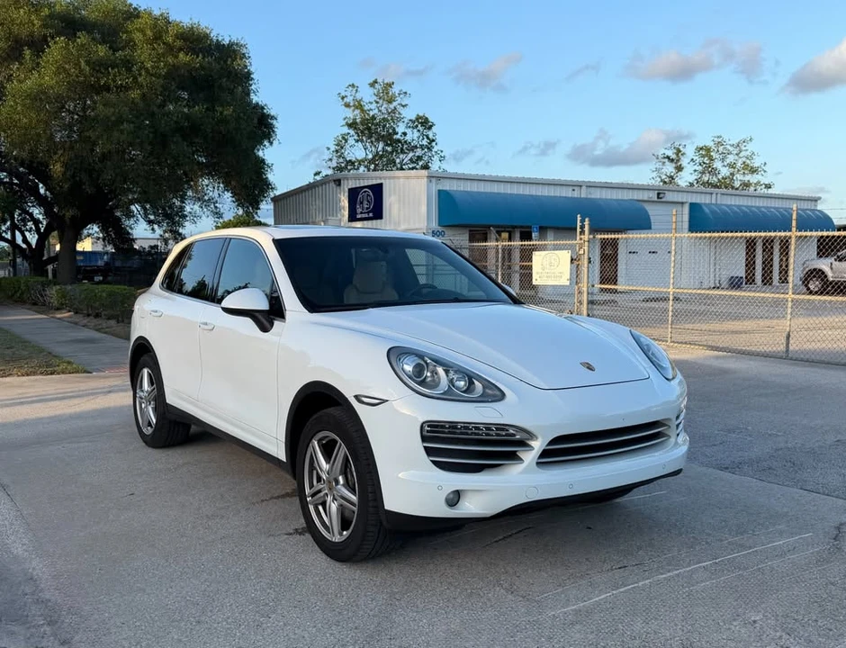 2014 Porsche 958 Cayenne - Image 3 of 13