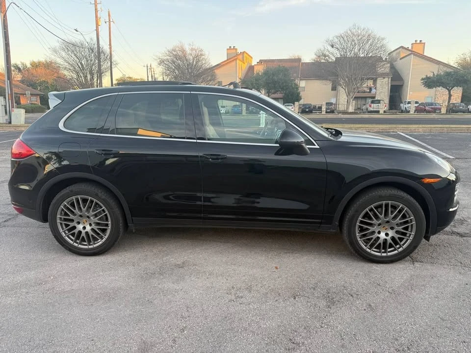 2014 Porsche 958 Cayenne - Image 5 of 10