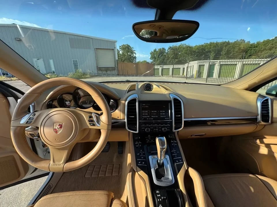 2014 Porsche 958 Cayenne - Image 4 of 15