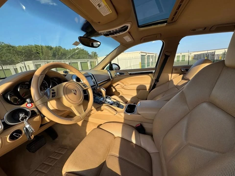 2014 Porsche 958 Cayenne - Image 5 of 15
