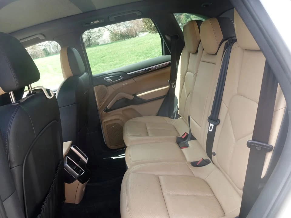 2014 Porsche Cayenne - Image 17 of 19