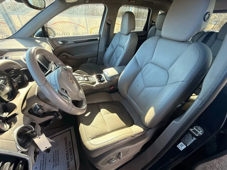 2014 Porsche 958 Cayenne S - Image 11 of 18