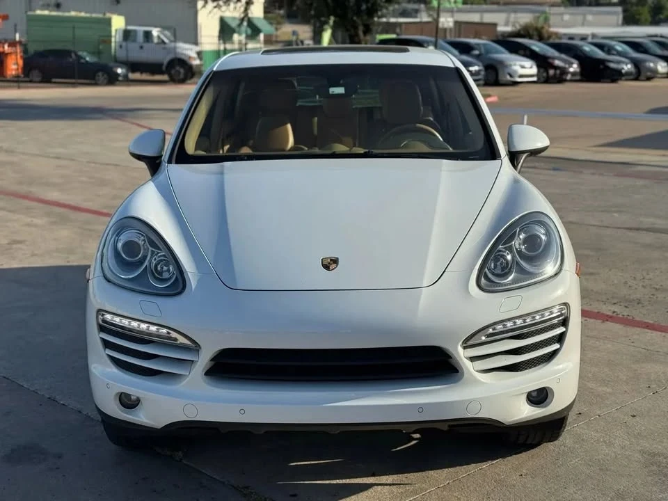 2014 Porsche 958 Cayenne - Image 11 of 13