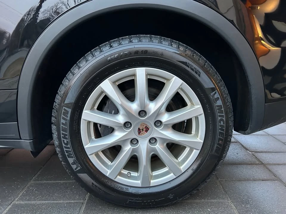 2014 Porsche 958 Cayenne - Image 9 of 14