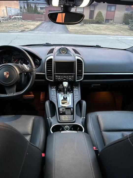 2014 Porsche 958 Cayenne - Image 13 of 14