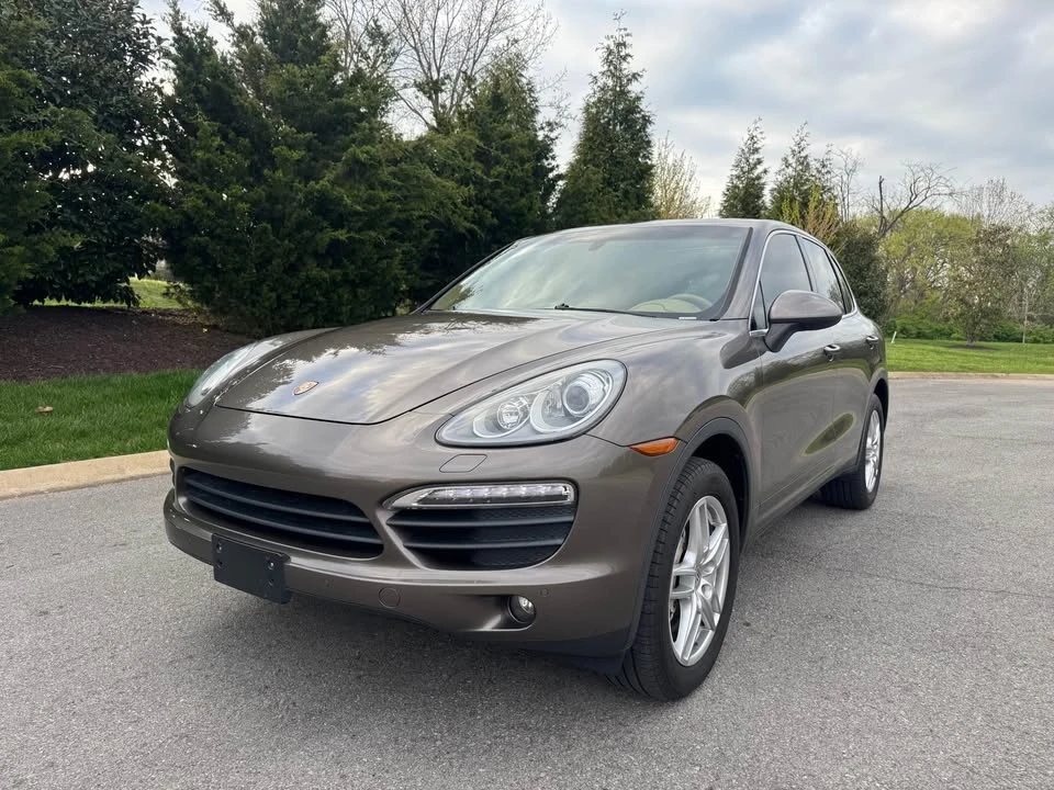 2014 Porsche 958 Cayenne S - Image 2 of 19